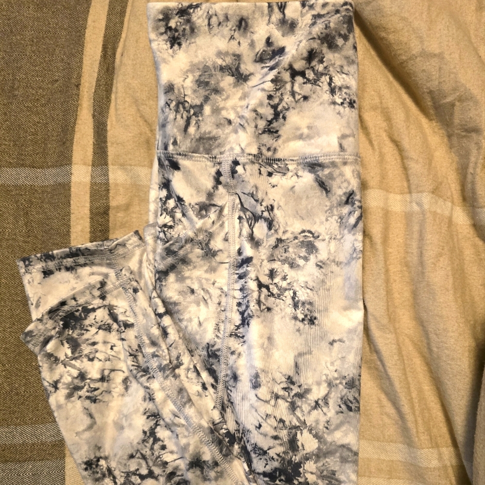 SO leggings